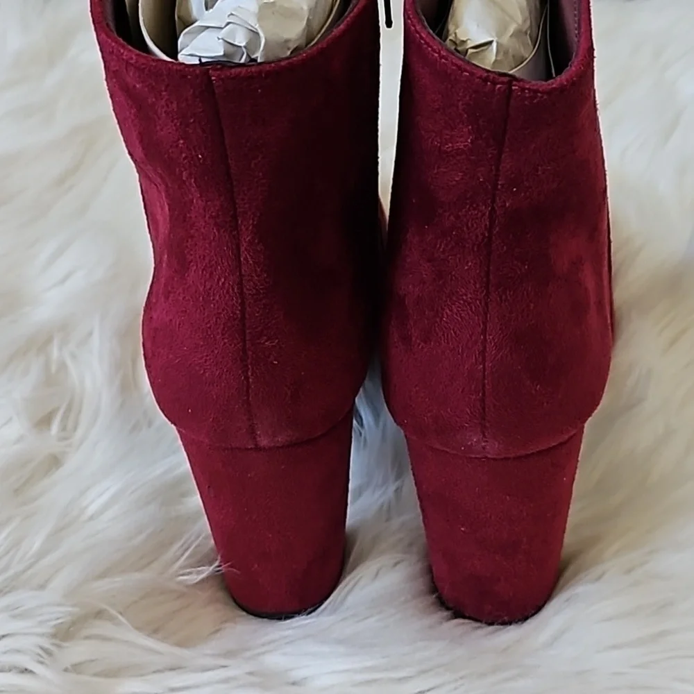 Katliu Red Faux Suede Heeled Boots NIB - Picture 5 of 14